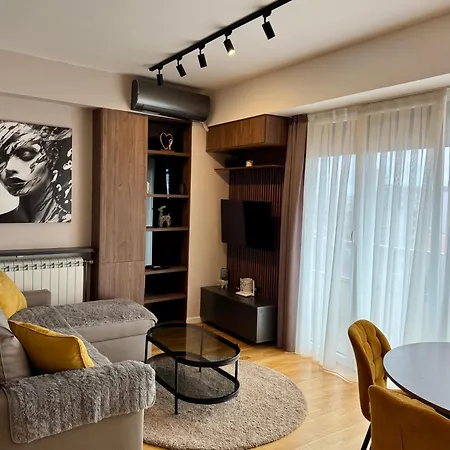 Downtown Riverside Apartments Üsküp Dış mekan fotoğraf