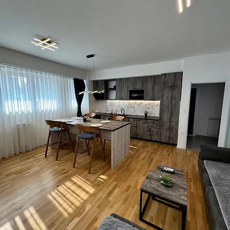 Downtown Riverside Apartments Üsküp Dış mekan fotoğraf