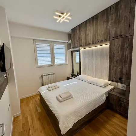 Downtown Riverside Apartments Üsküp Dış mekan fotoğraf